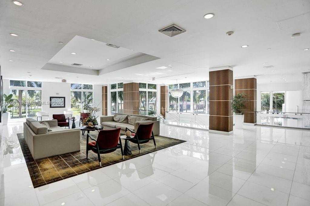 Small Image of 1800 NORTH BAYSHORE DR #2407, Miami Number 18
