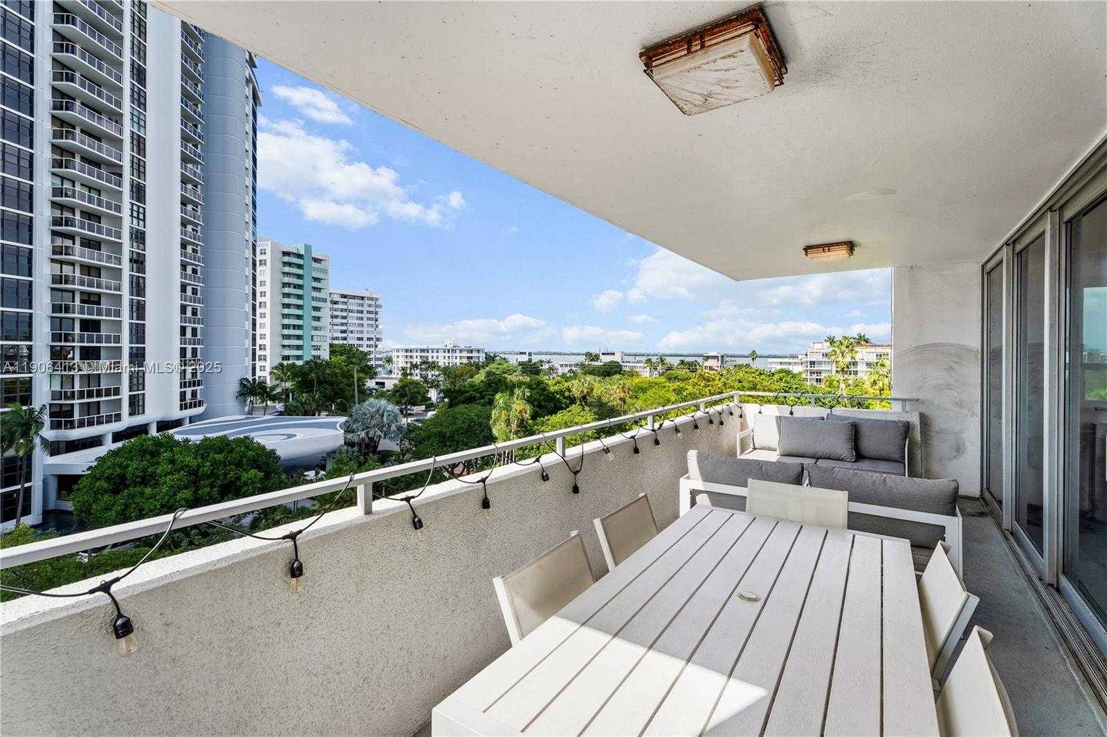 Small Image of 11 ISLAND AVE #611, Miami Beach Number 12