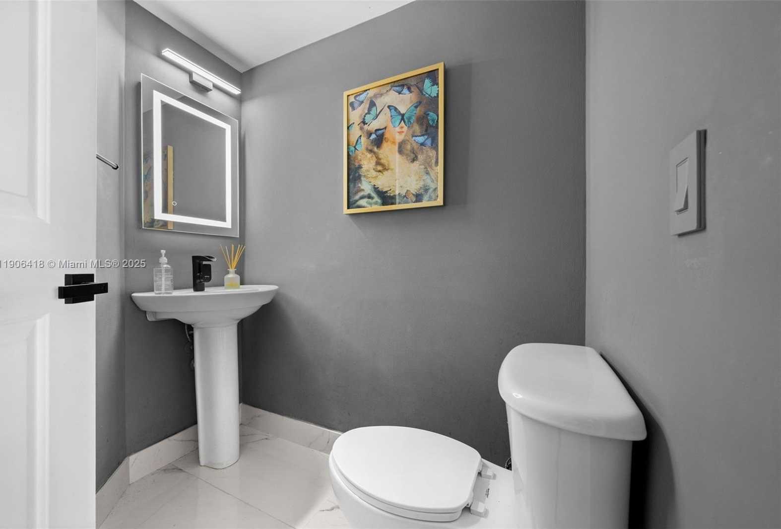 Small Image of 480 NORTH EAST 30TH ST #904, Miami Number 18