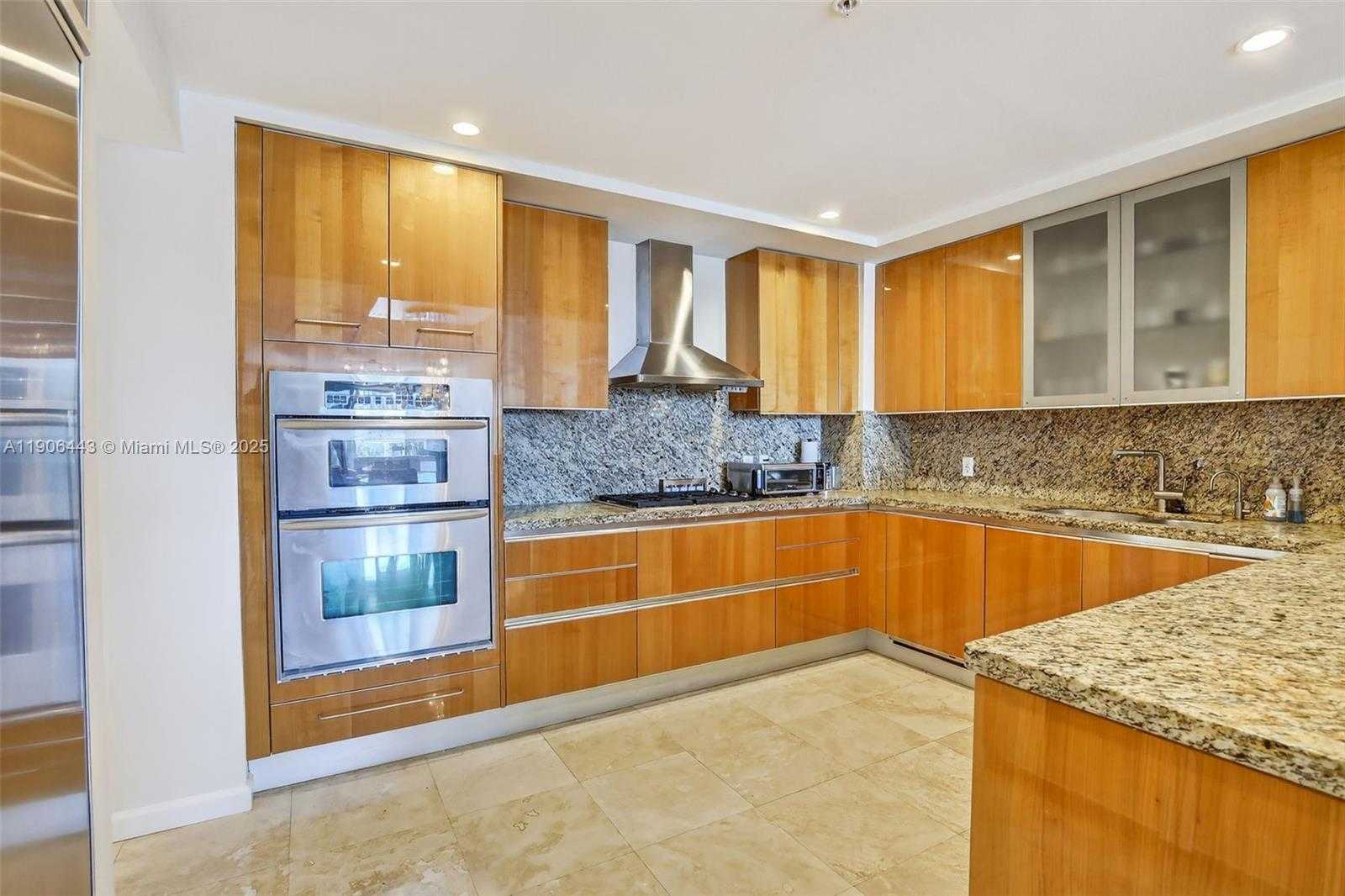 Small Image of 45 HENDRICKS ISLE #403, Fort Lauderdale Number 13