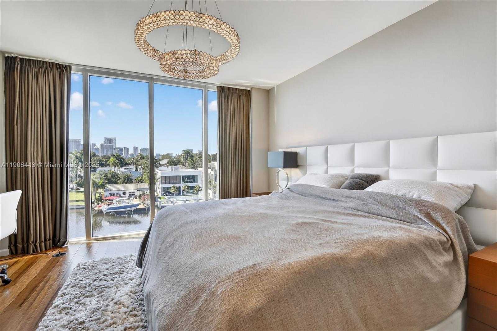 Small Image of 45 HENDRICKS ISLE #403, Fort Lauderdale Number 32