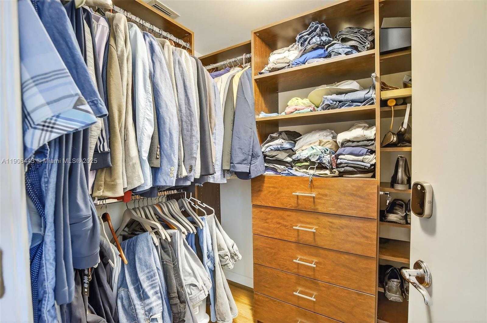 Small Image of 45 HENDRICKS ISLE #403, Fort Lauderdale Number 34