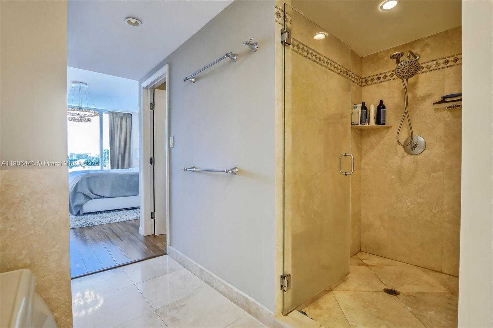 Small Image of 45 HENDRICKS ISLE #403, Fort Lauderdale Number 36