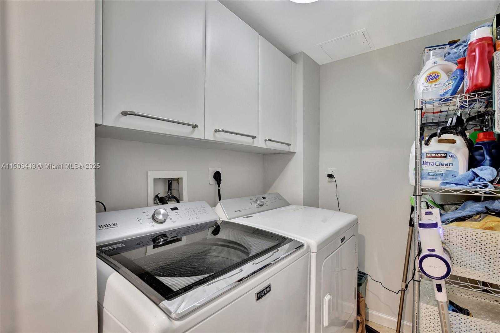 Small Image of 45 HENDRICKS ISLE #403, Fort Lauderdale Number 39