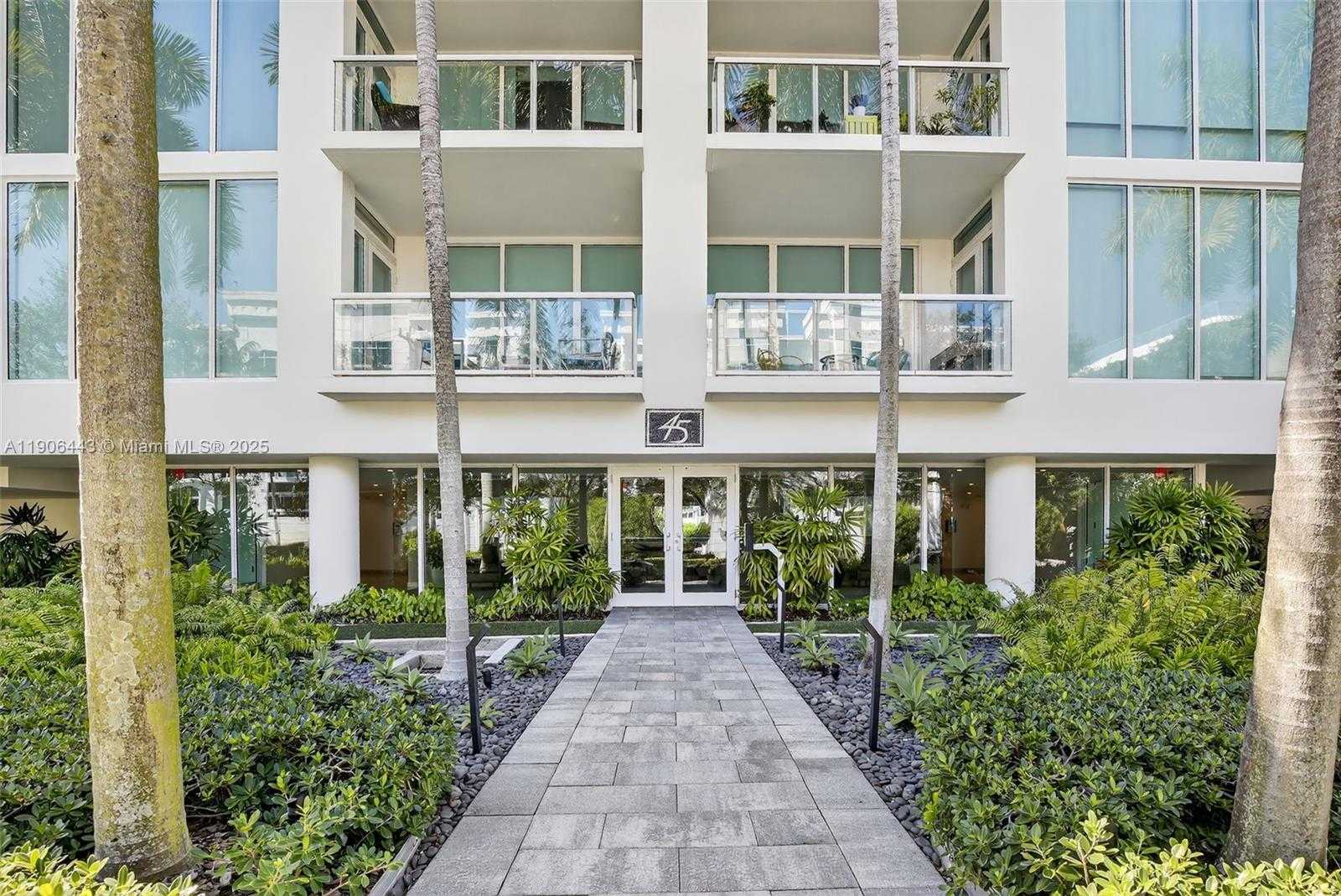 Small Image of 45 HENDRICKS ISLE #403, Fort Lauderdale Number 4