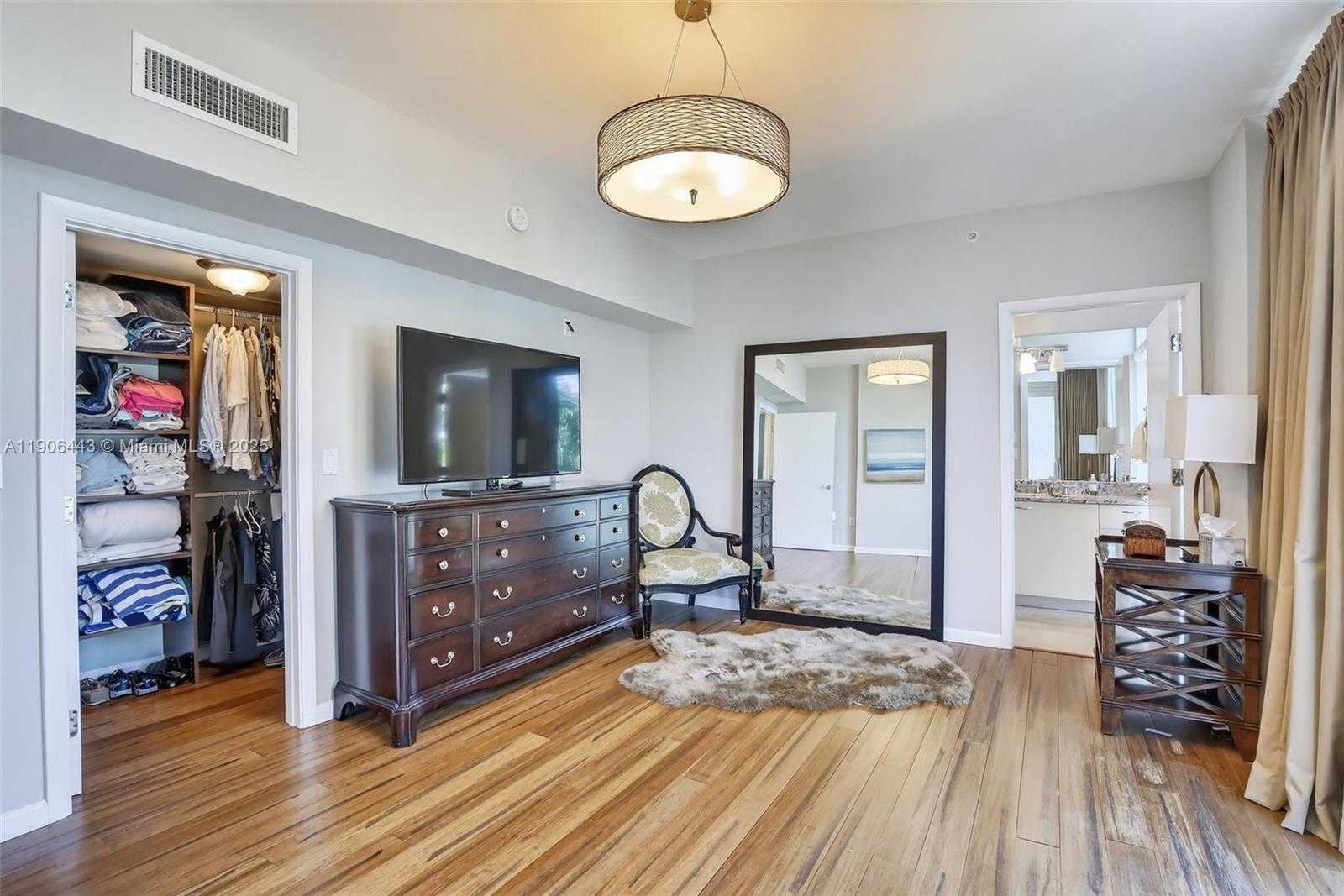 Small Image of 45 HENDRICKS ISLE #403, Fort Lauderdale Number 44