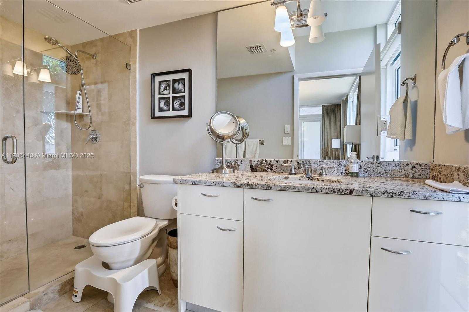 Small Image of 45 HENDRICKS ISLE #403, Fort Lauderdale Number 45