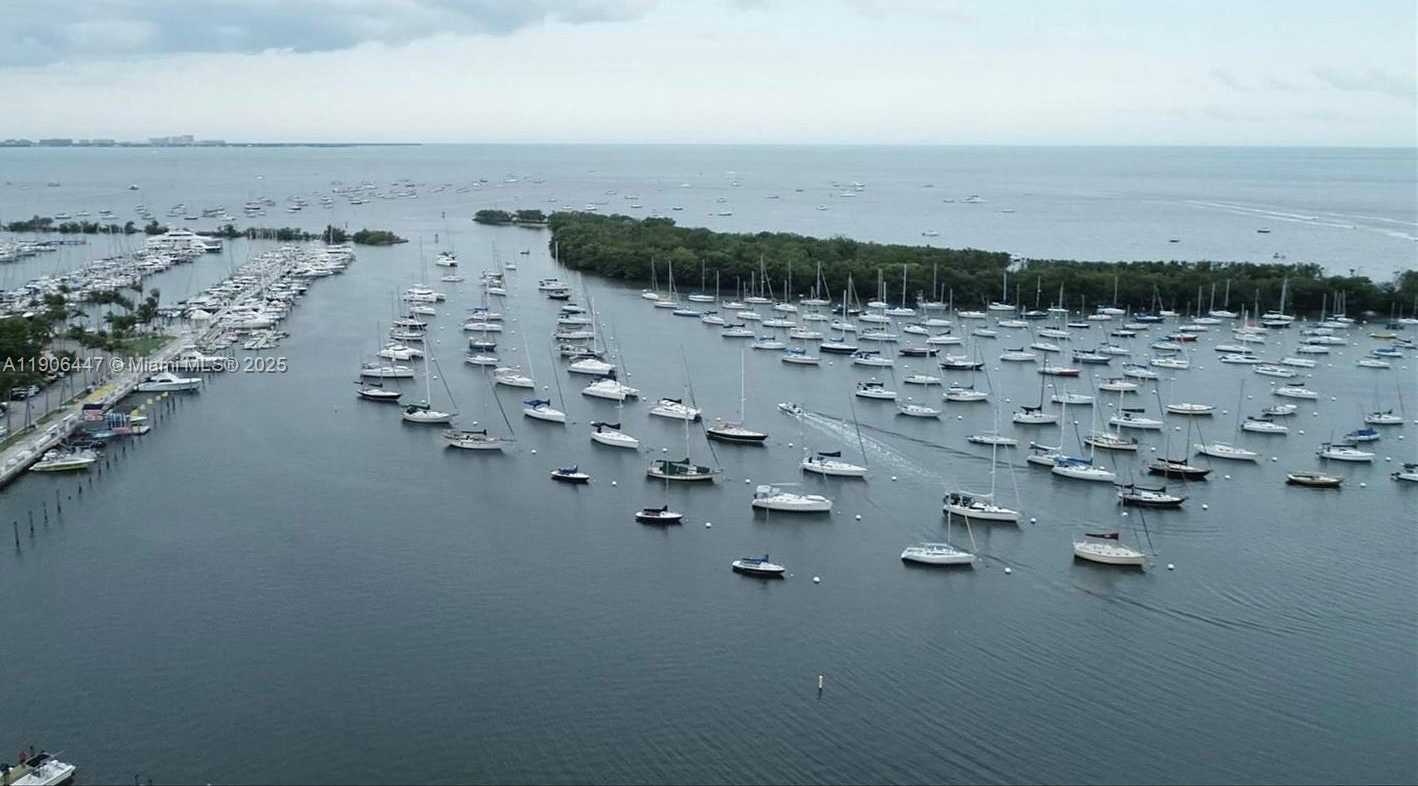 Small Image of 2843 SOUTH BAYSHORE DR #VILLA1 VILLA2, Miami Number 18