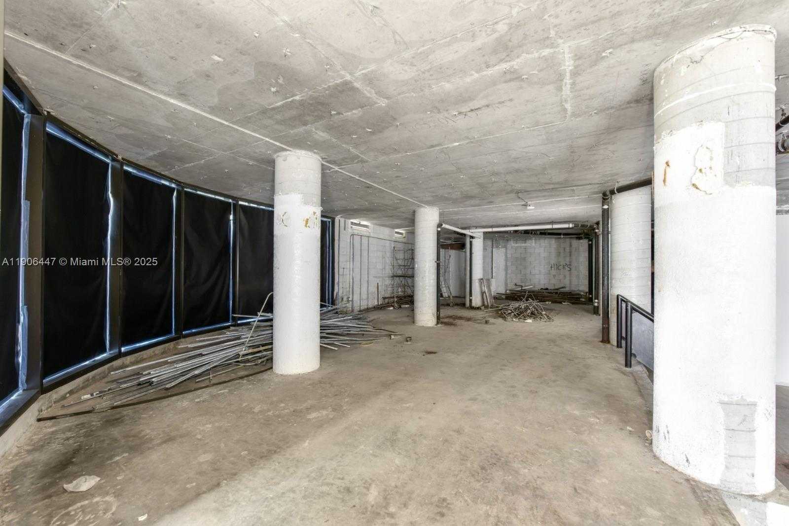 Small Image of 2843 SOUTH BAYSHORE DR #VILLA1 VILLA2, Miami Number 9