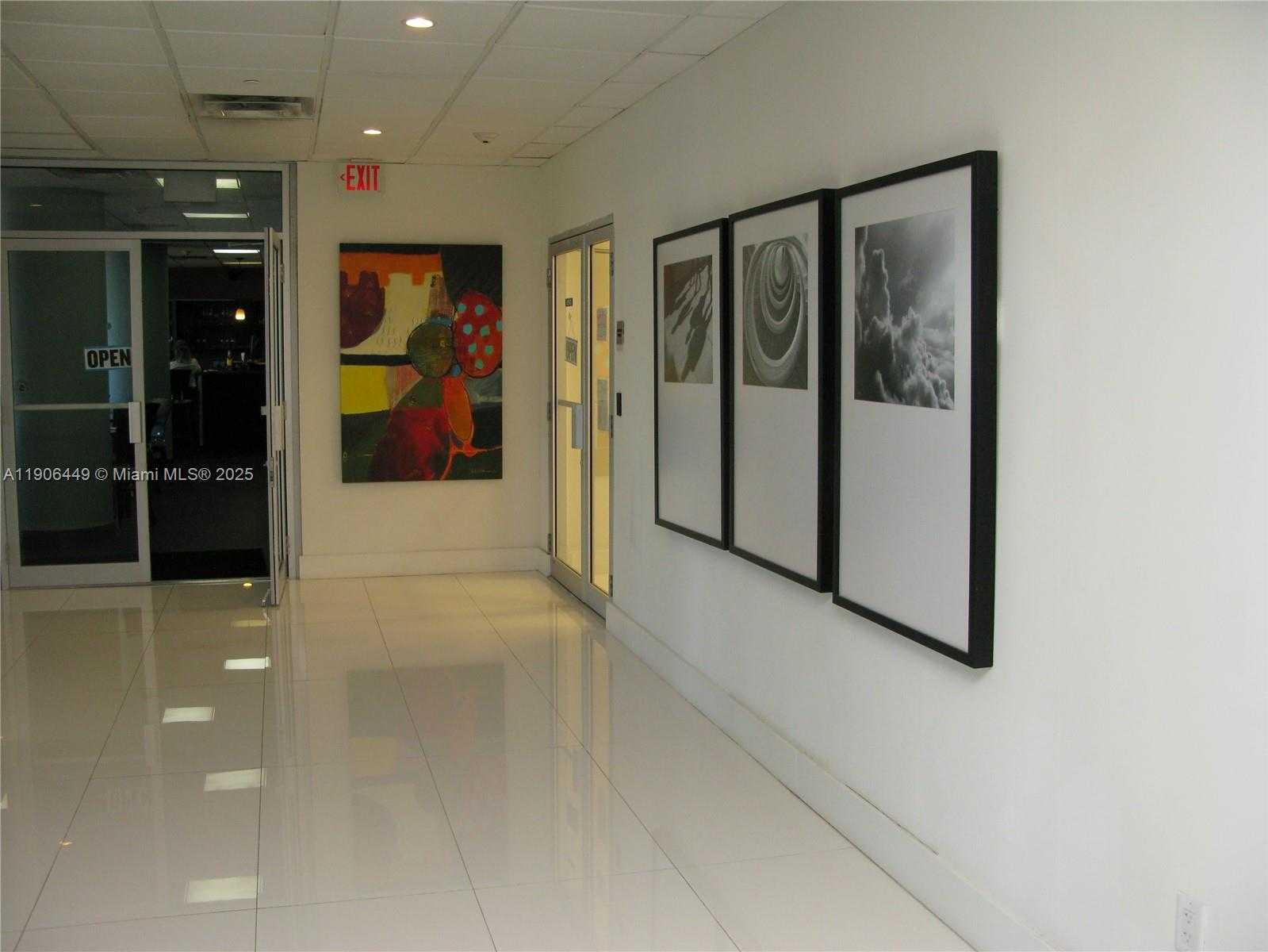 Small Image of 5701 COLLINS AVE #511, Miami Beach Number 35
