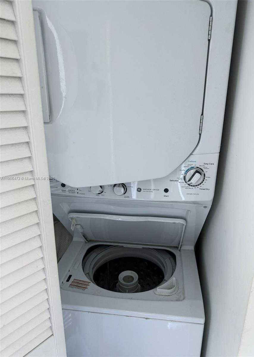 Small Image of 253 NORTH EAST 2ND ST #632, Miami Number 20