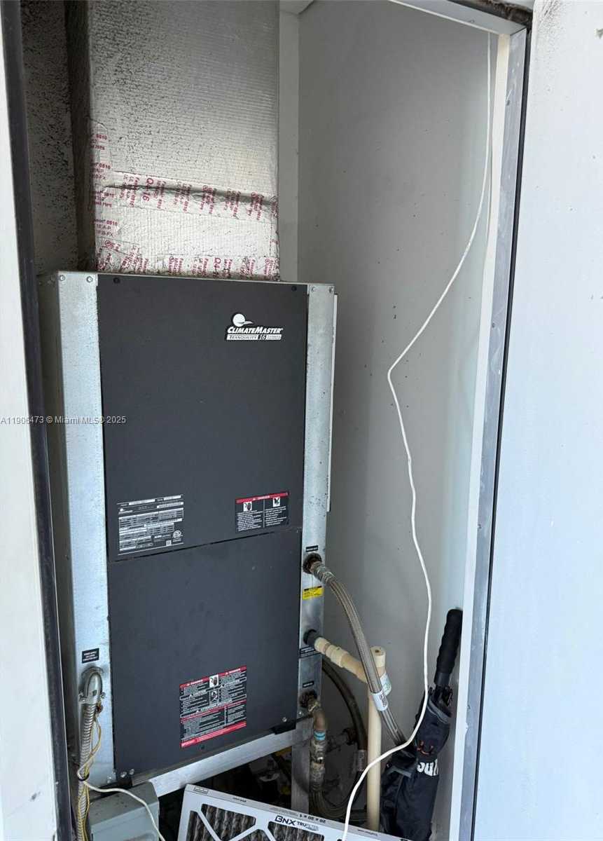 Small Image of 253 NORTH EAST 2ND ST #632, Miami Number 21