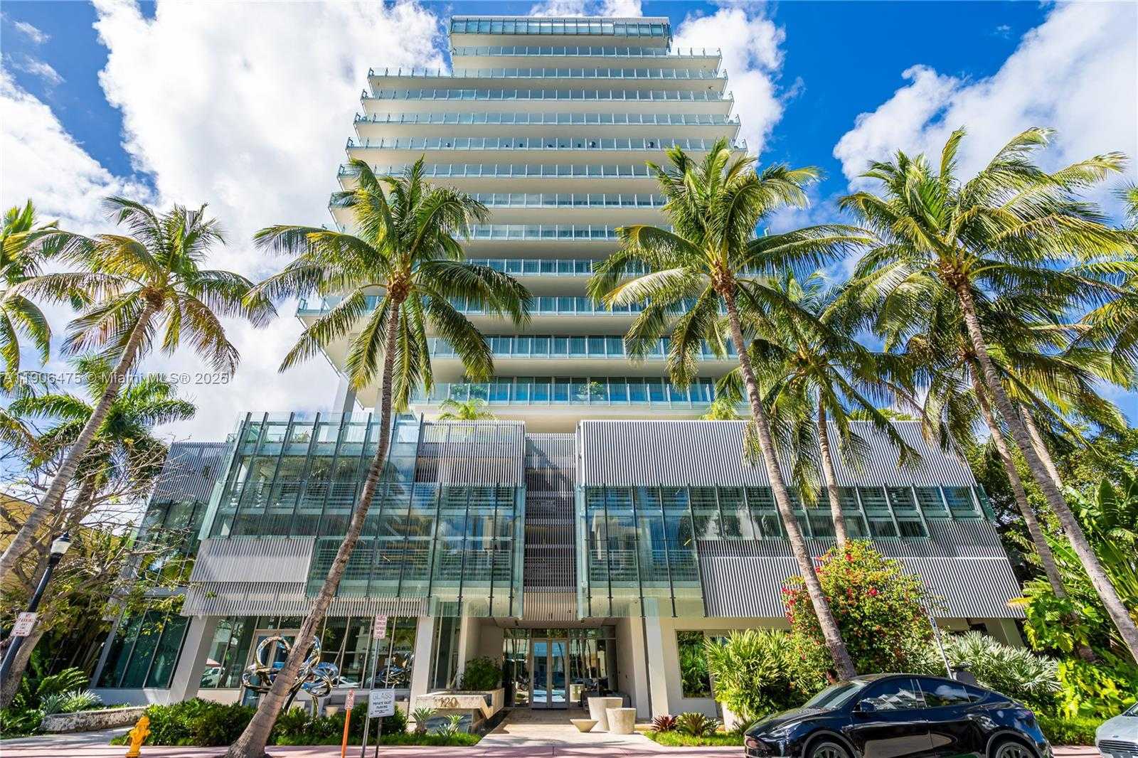 Small Image of 120 OCEAN DR #700, Miami Beach Number 3
