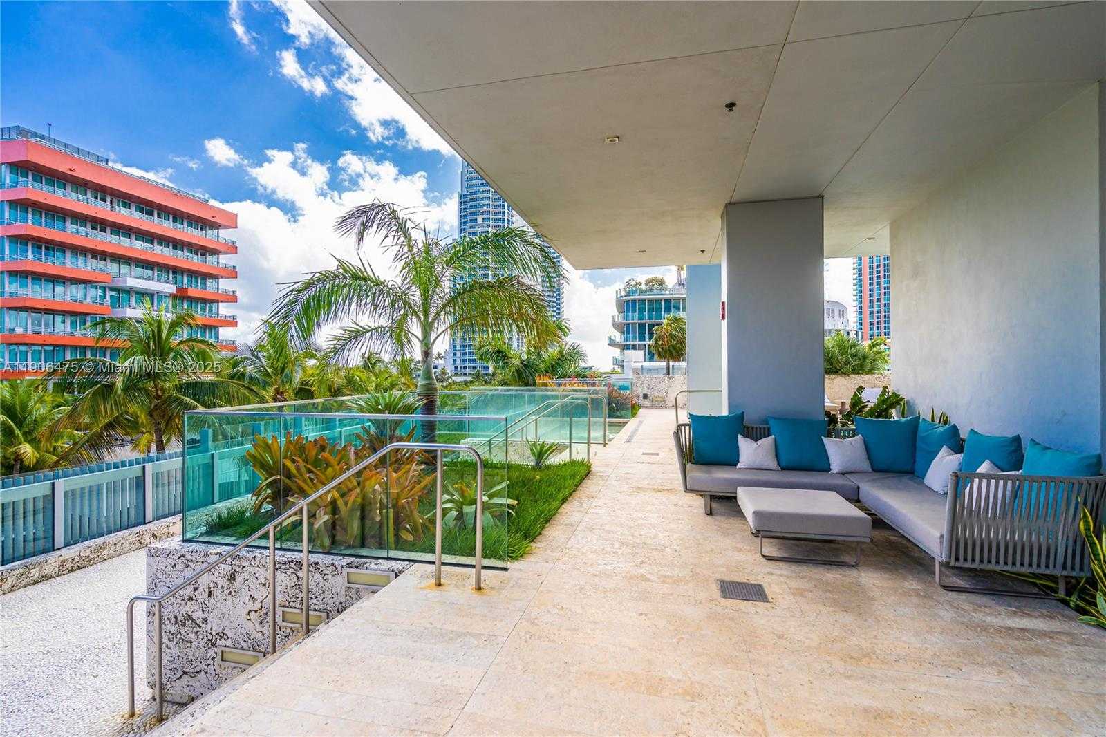 Small Image of 120 OCEAN DR #700, Miami Beach Number 50