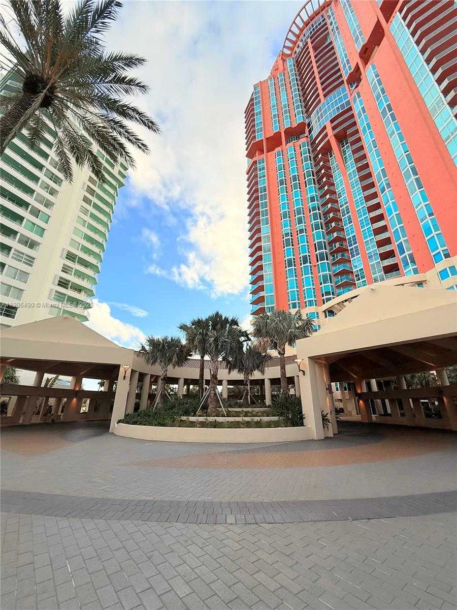 Small Image of 300 SOUTH POINTE DR #4306, Miami Beach Number 100