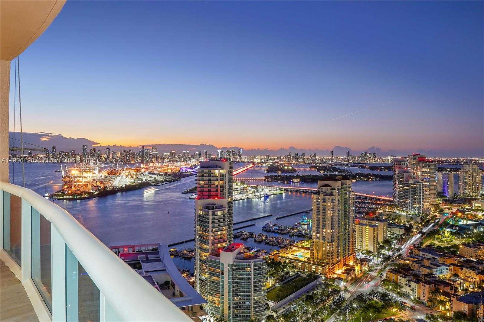 Small Image of 300 SOUTH POINTE DR #4306, Miami Beach Number 67