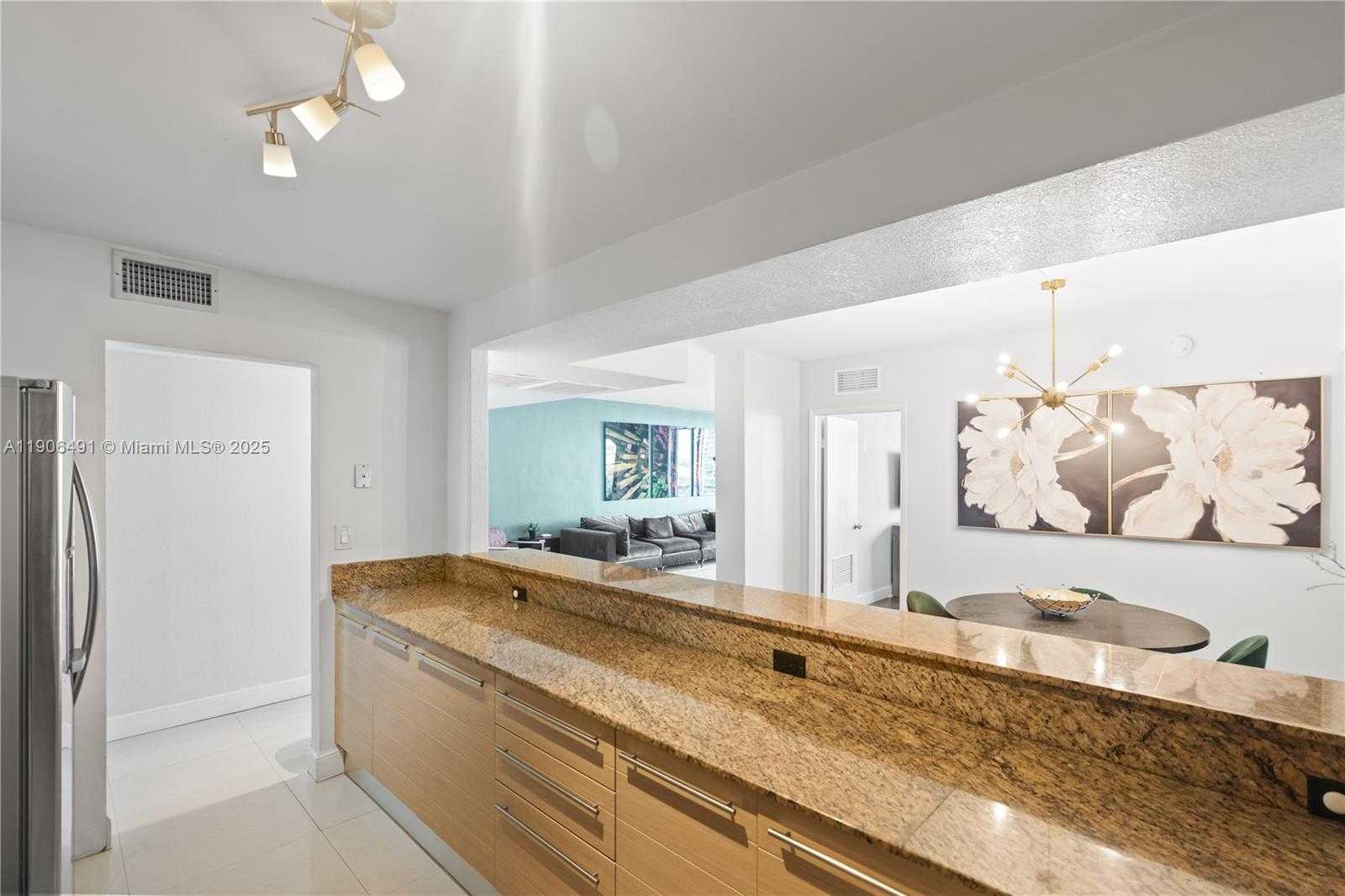 Small Image of 19370 COLLINS AVE #816, Sunny Isles Beach Number 10