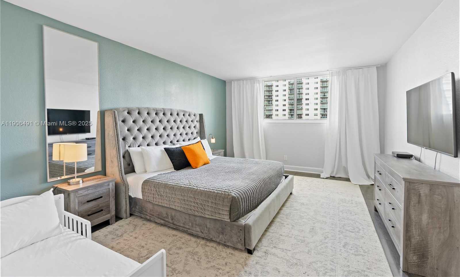 Small Image of 19370 COLLINS AVE #816, Sunny Isles Beach Number 19