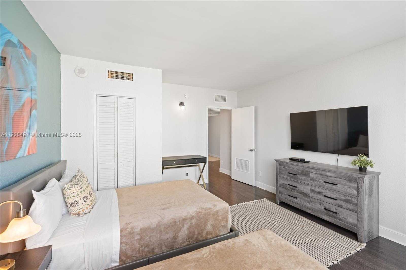 Small Image of 19370 COLLINS AVE #816, Sunny Isles Beach Number 24