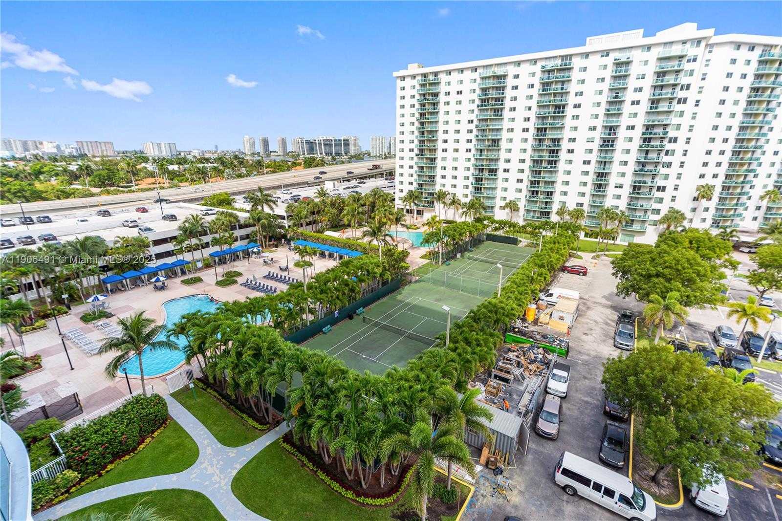 Small Image of 19370 COLLINS AVE #816, Sunny Isles Beach Number 26