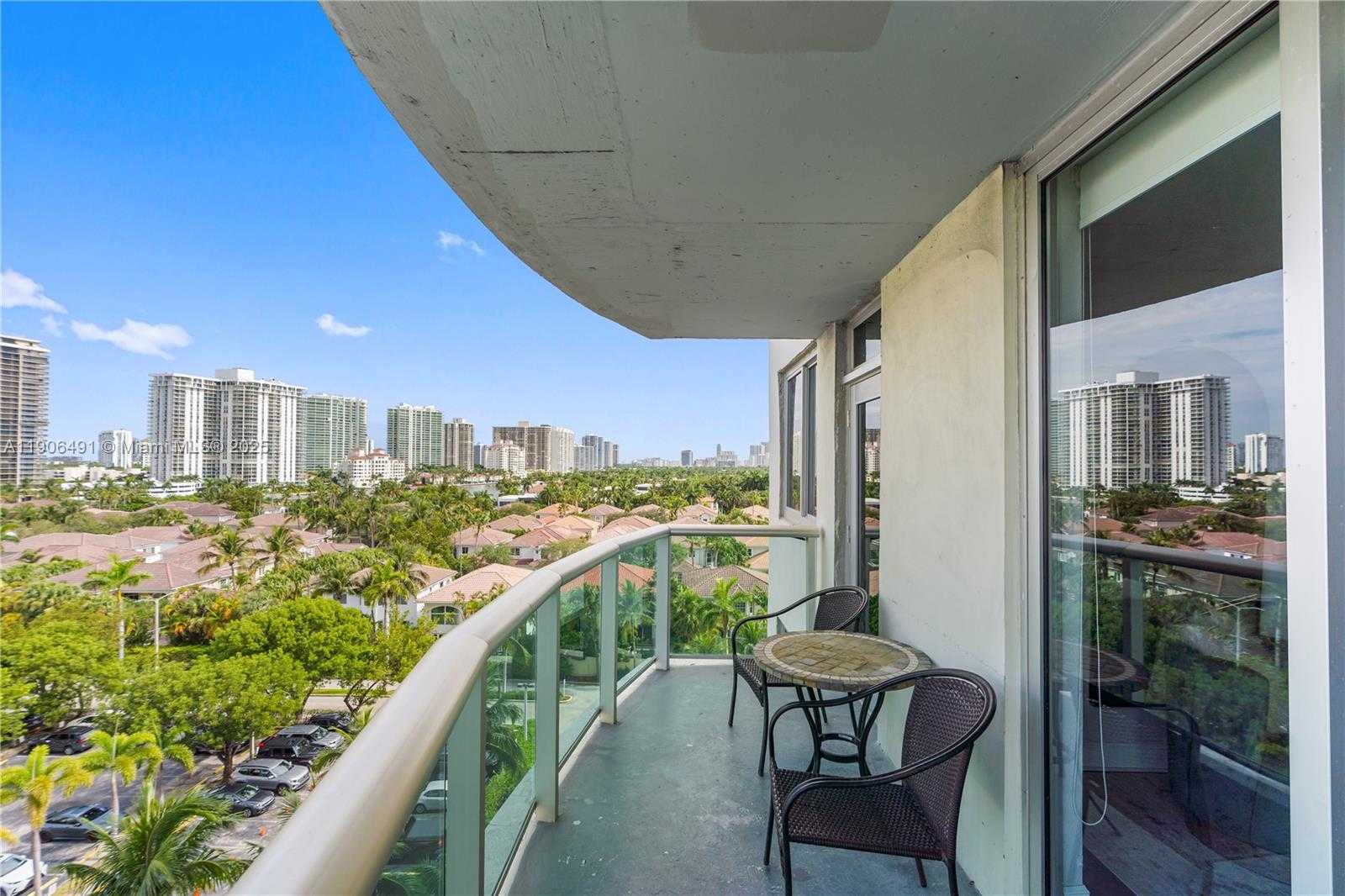 Small Image of 19370 COLLINS AVE #816, Sunny Isles Beach Number 27