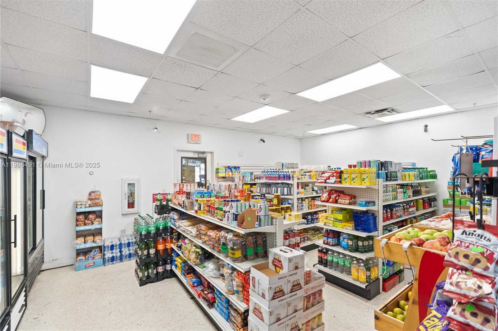 Small Image of 19370 COLLINS AVE #816, Sunny Isles Beach Number 34