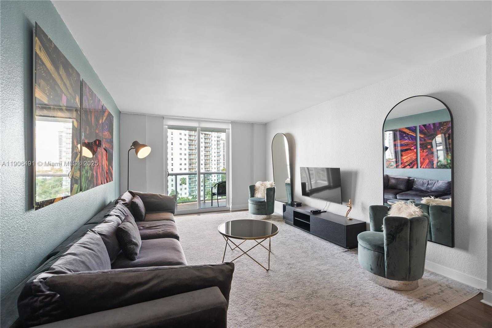 Small Image of 19370 COLLINS AVE #816, Sunny Isles Beach Number 4