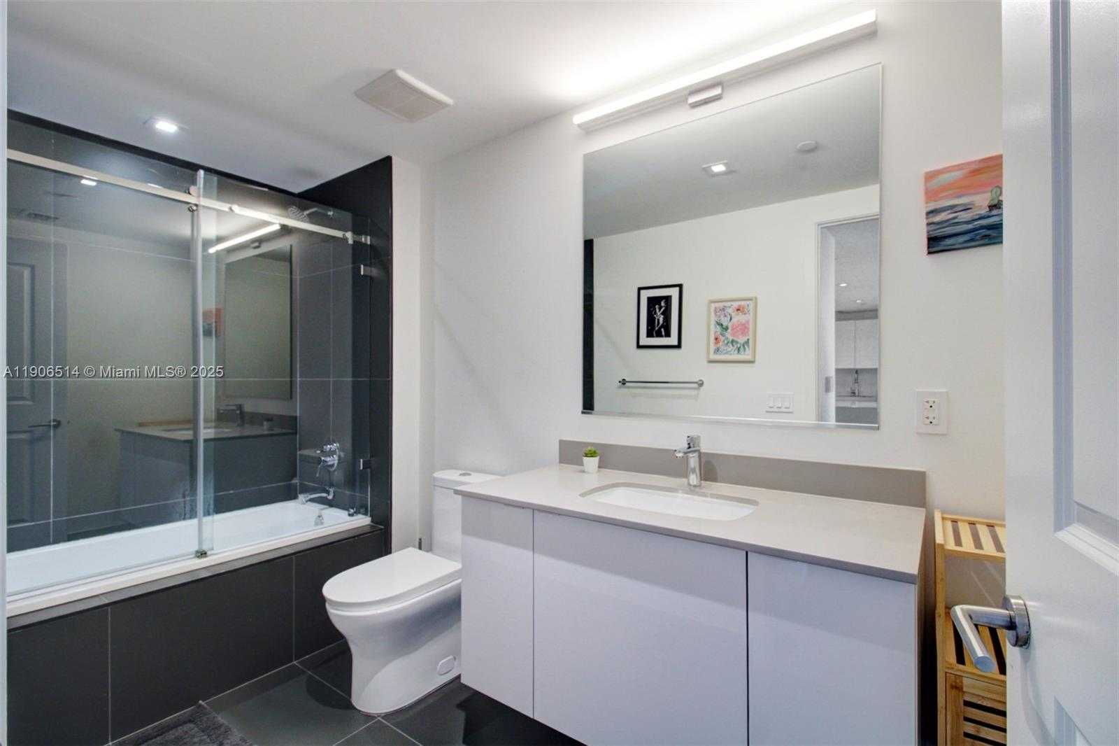 Small Image of 1600 NORTH EAST 1ST AVE #2708, Miami Number 11