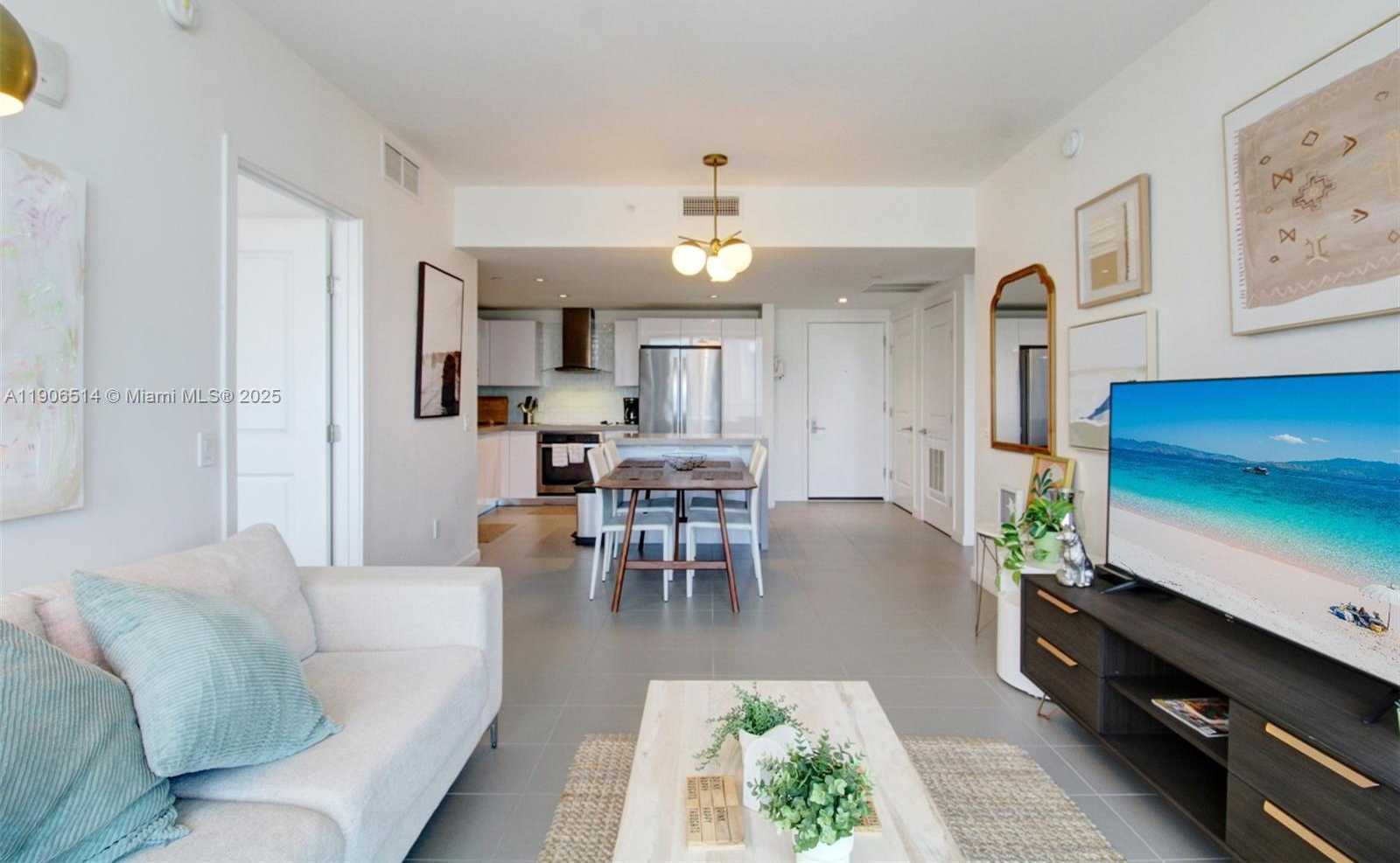 Small Image of 1600 NORTH EAST 1ST AVE #2708, Miami Number 6