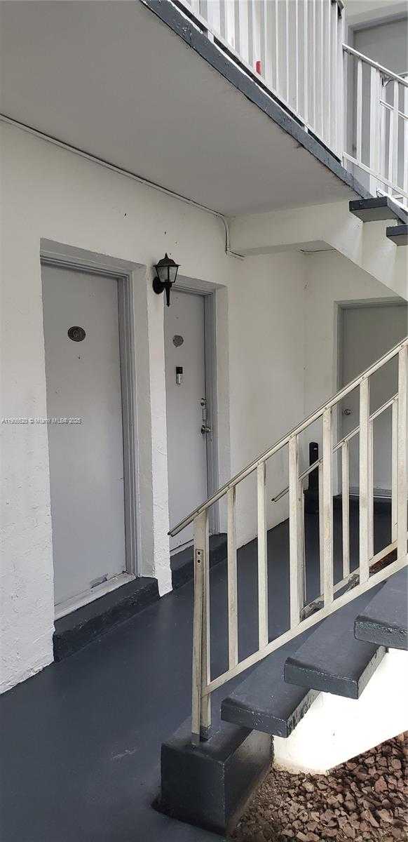 Small Image of 7250 SOUTH WEST 94TH PL #B6, Miami Number 2