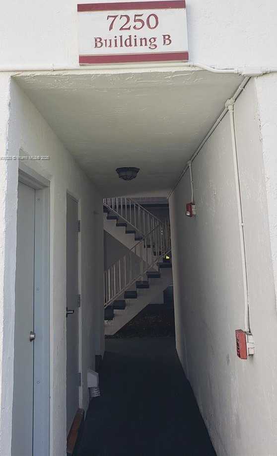 Small Image of 7250 SOUTH WEST 94TH PL #B6, Miami Number 9