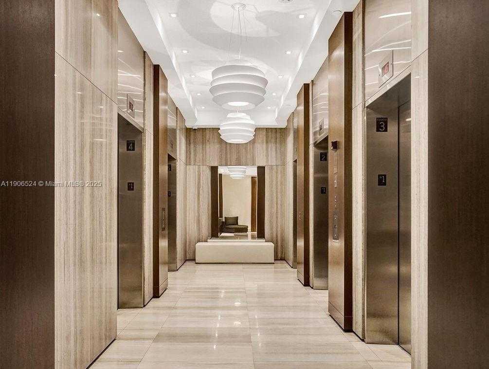 Small Image of 1330 WEST AVE #2513, Miami Beach Number 13