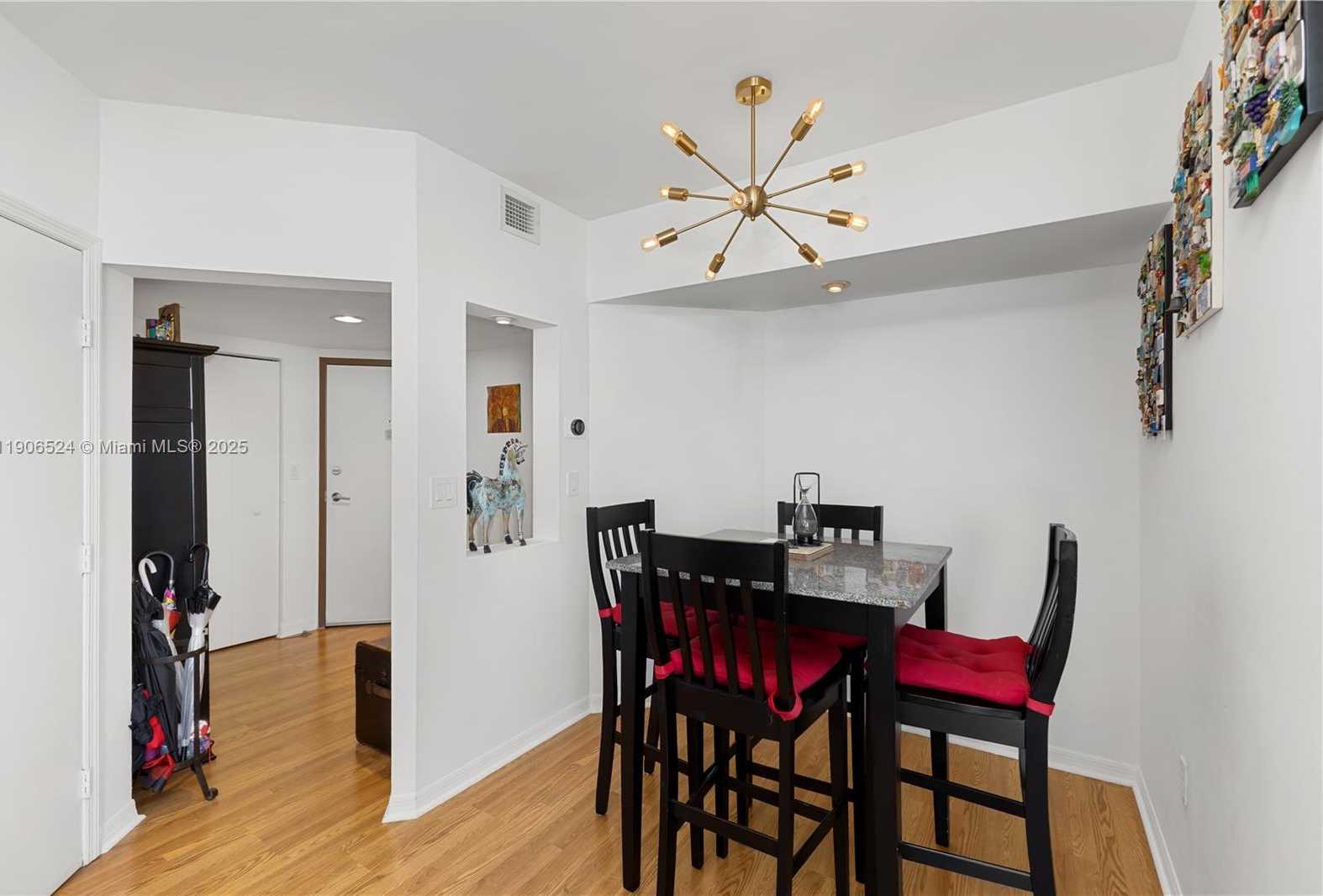 Small Image of 1330 WEST AVE #2513, Miami Beach Number 6