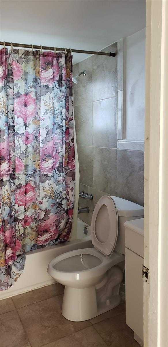 Small Image of 7220 SOUTH WEST 94TH PL #G2, Miami Number 12