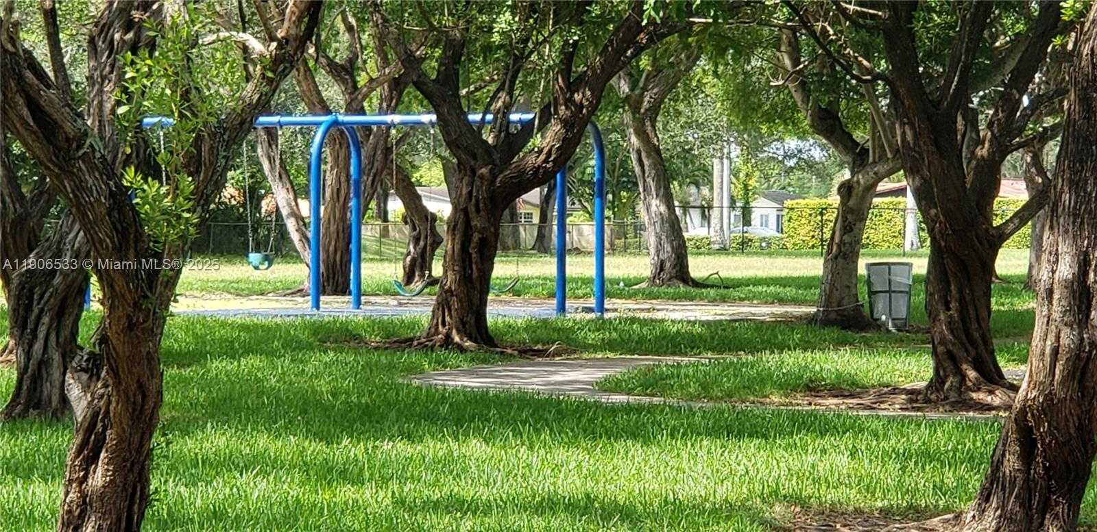 Small Image of 7220 SOUTH WEST 94TH PL #G2, Miami Number 40