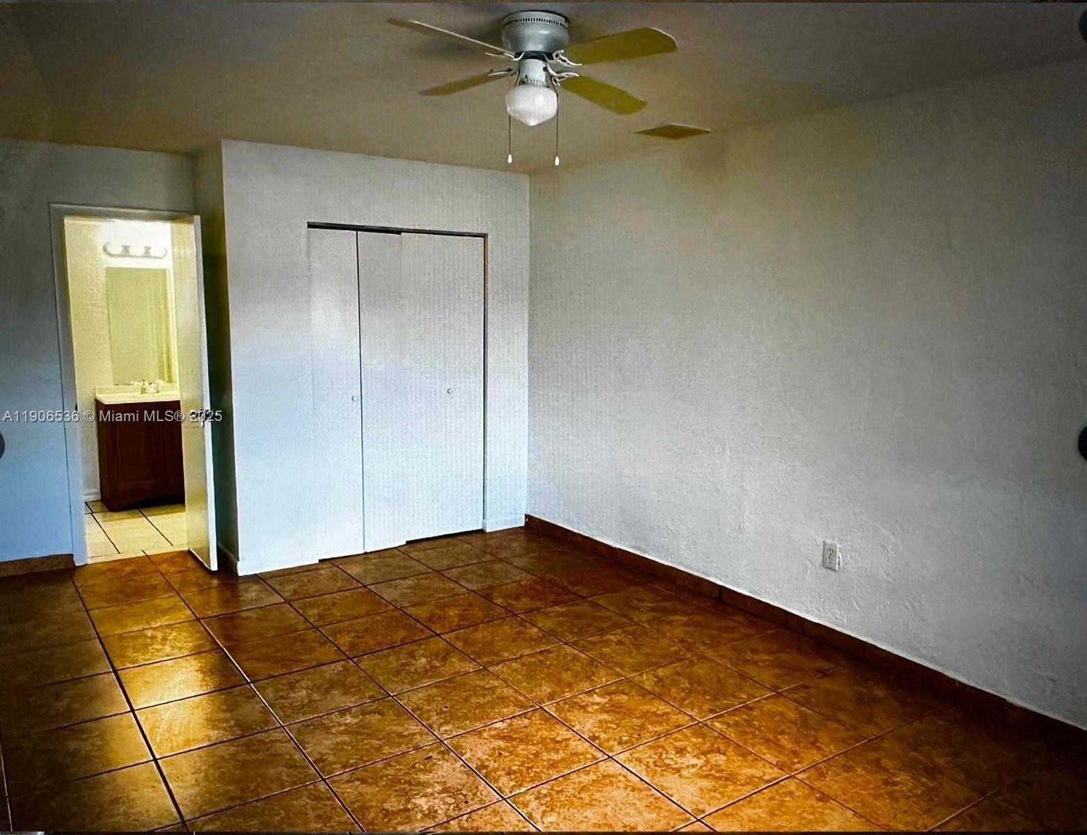 Small Image of 1275 WEST 35TH ST #55B, Hialeah Number 3