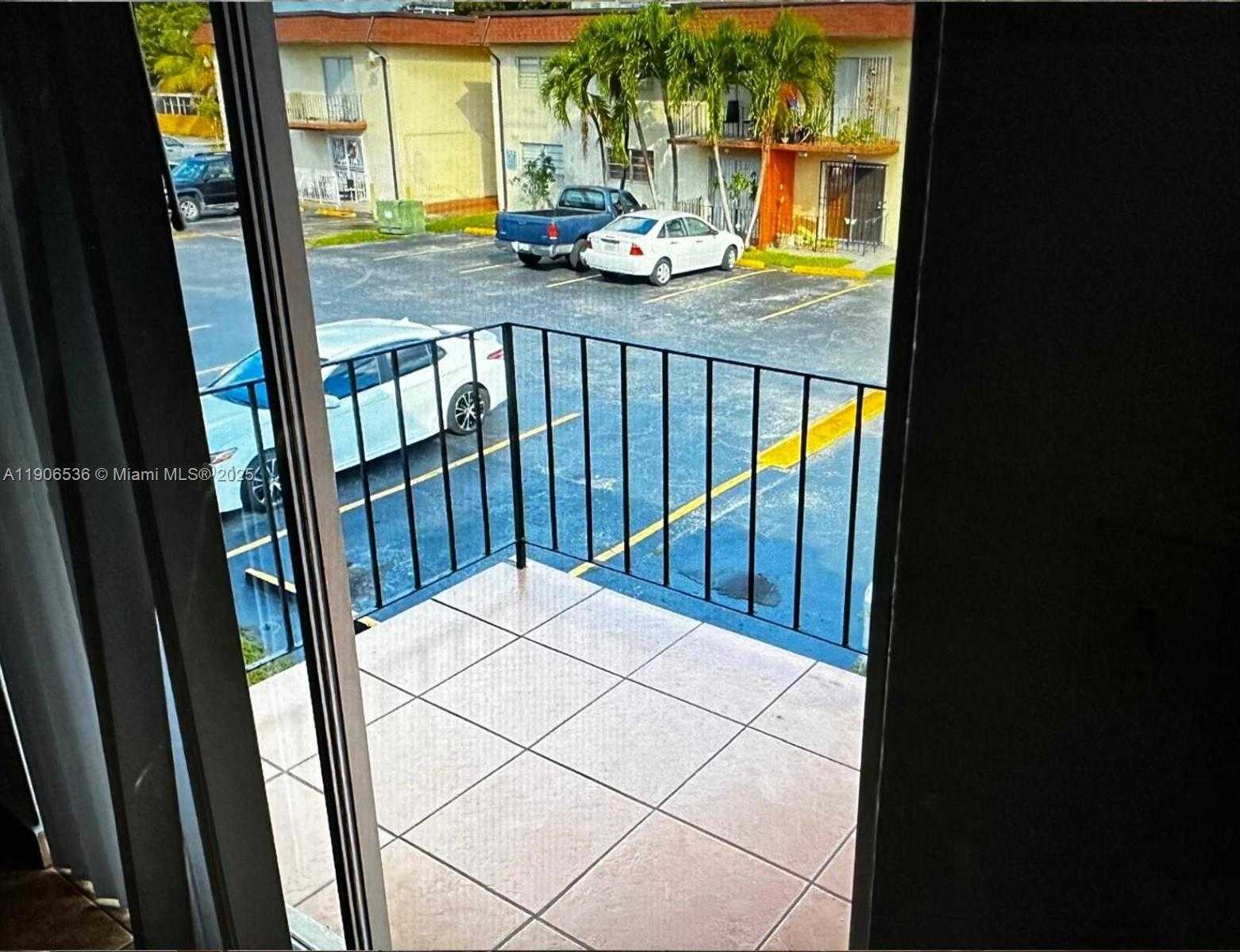 Small Image of 1275 WEST 35TH ST #55B, Hialeah Number 4