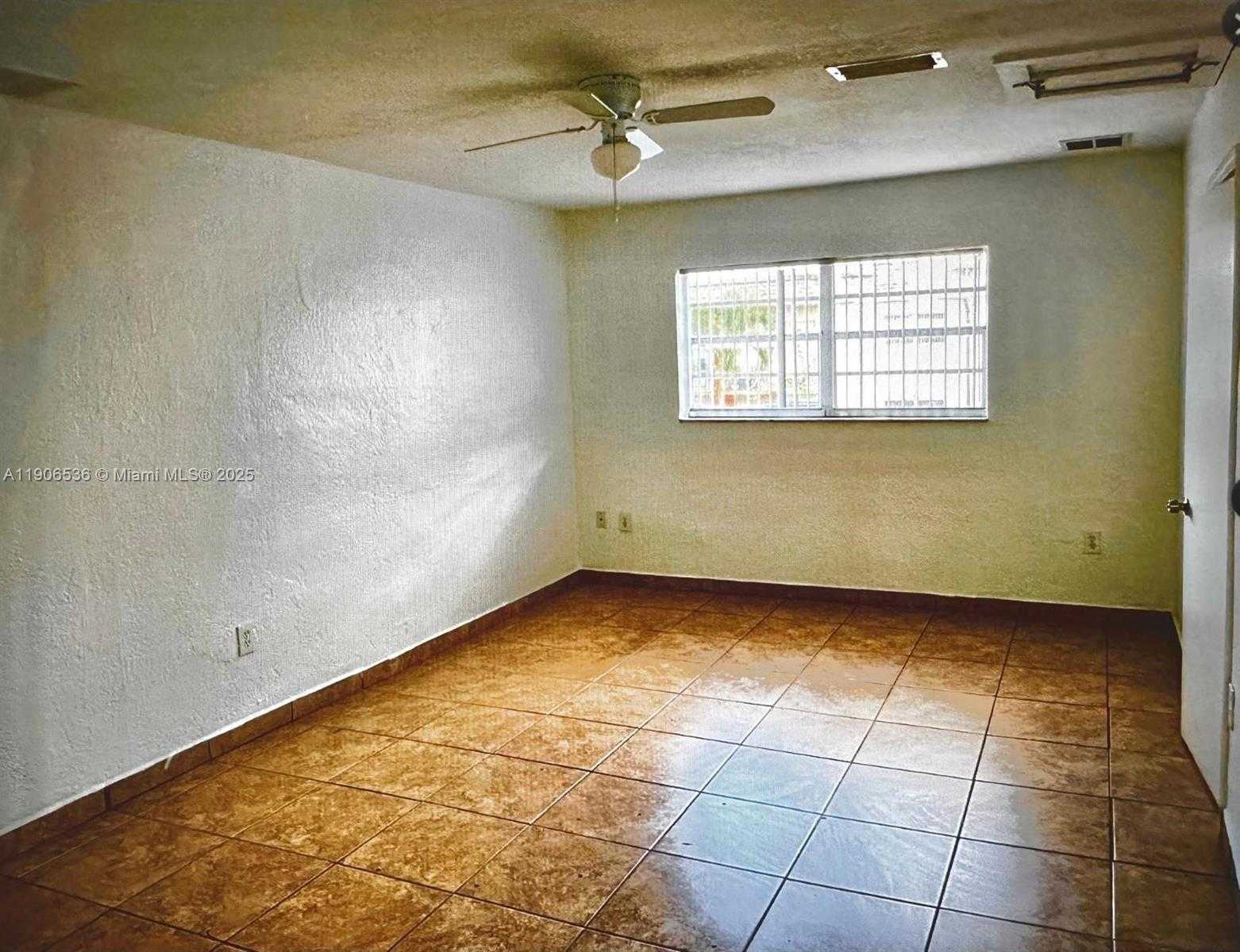 Small Image of 1275 WEST 35TH ST #55B, Hialeah Number 7