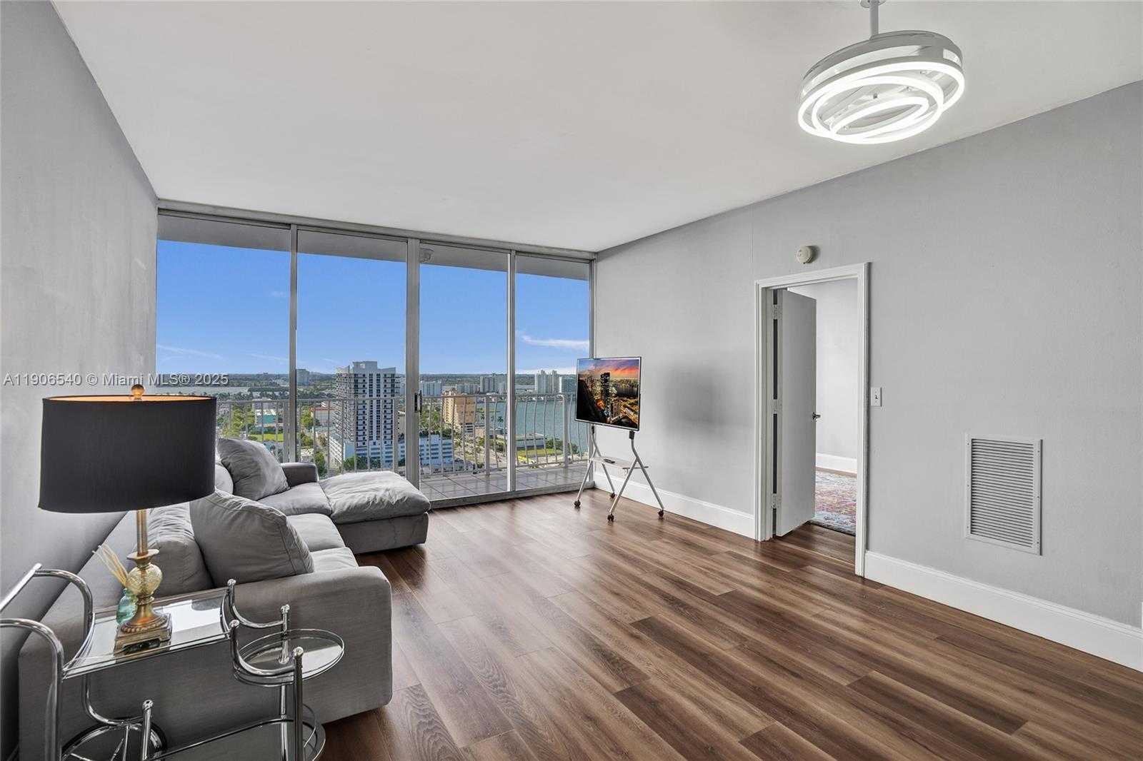 Small Image of 7601 EAST TREASURE DR #PH102, North Bay Village Number 16