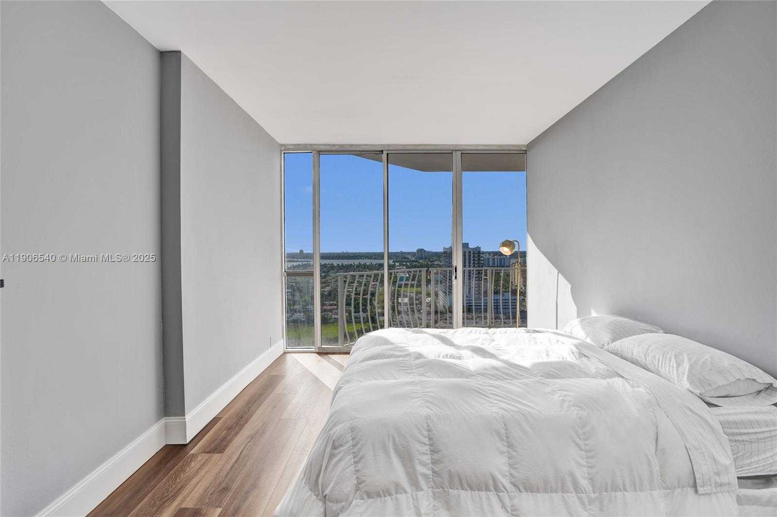 Small Image of 7601 EAST TREASURE DR #PH102, North Bay Village Number 21