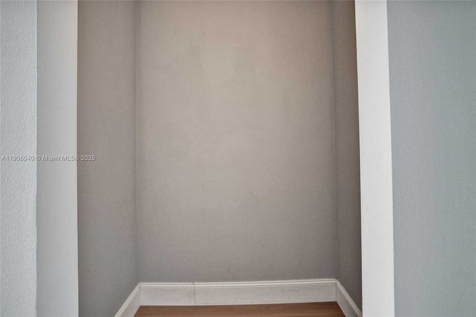 Small Image of 7601 EAST TREASURE DR #PH102, North Bay Village Number 23