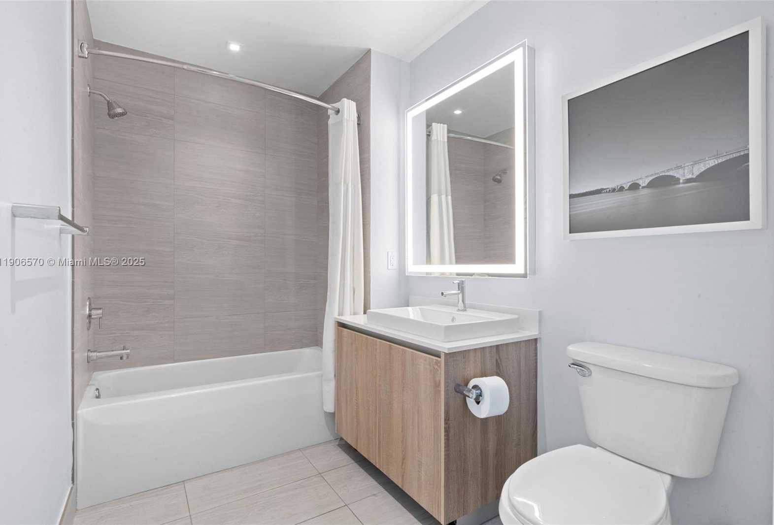 Imagen de Pequeño Objeto