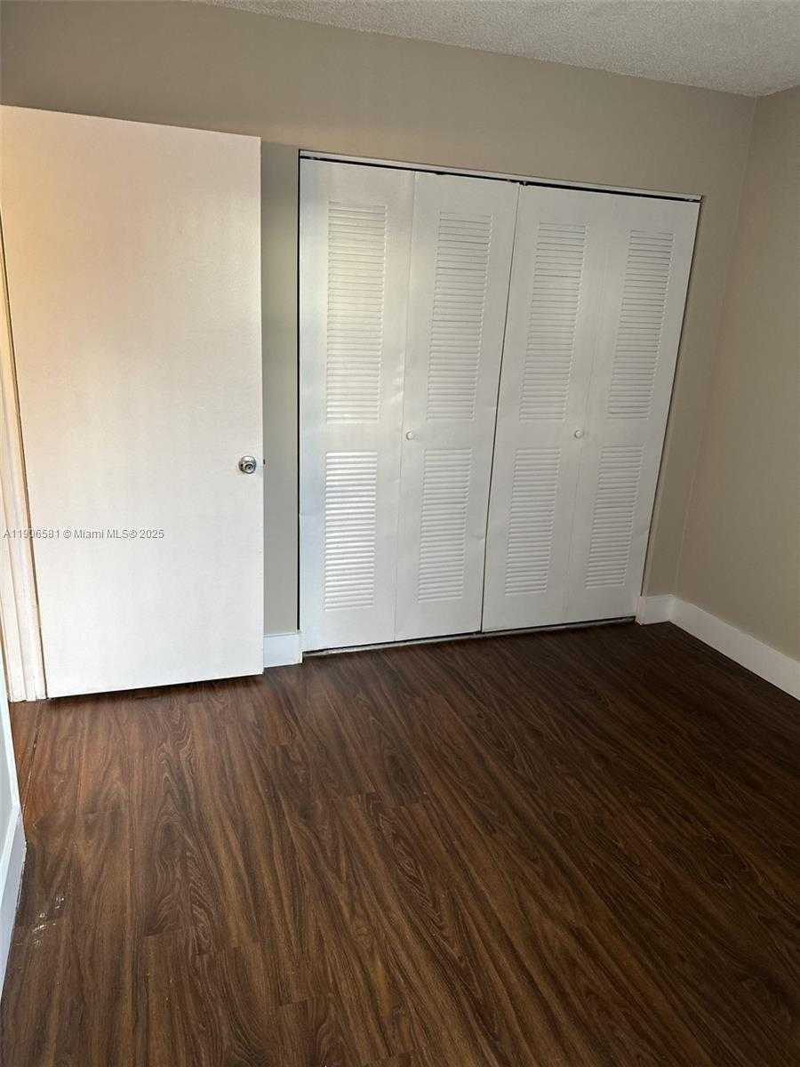 Small Image of 9783 NOB HILL CT #9783, Sunrise Number 11