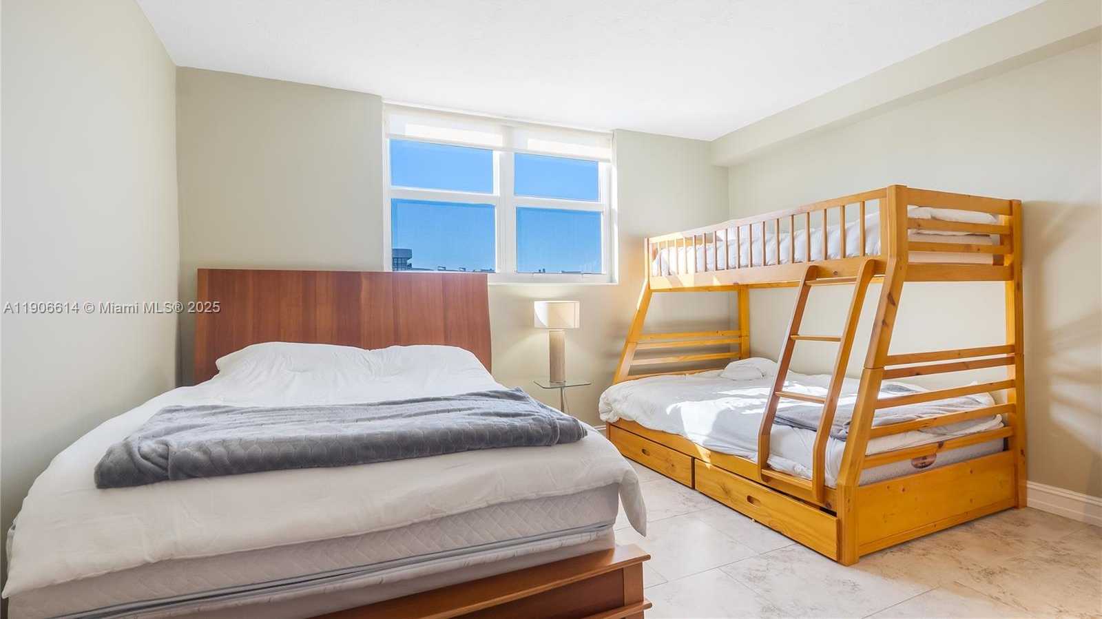 Small Image of 3000 SOUTH OCEAN DR #420, Hollywood Number 14