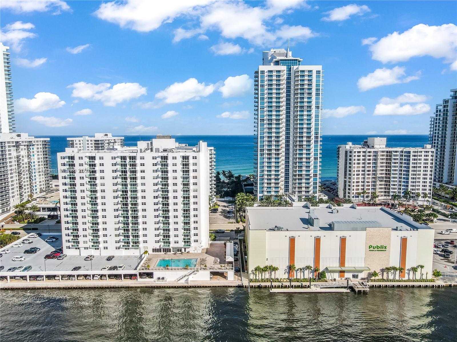 Small Image of 3000 SOUTH OCEAN DR #420, Hollywood Number 30