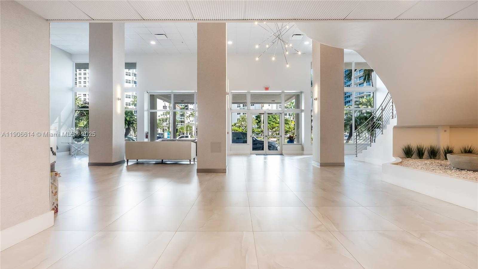 Small Image of 3000 SOUTH OCEAN DR #420, Hollywood Number 34