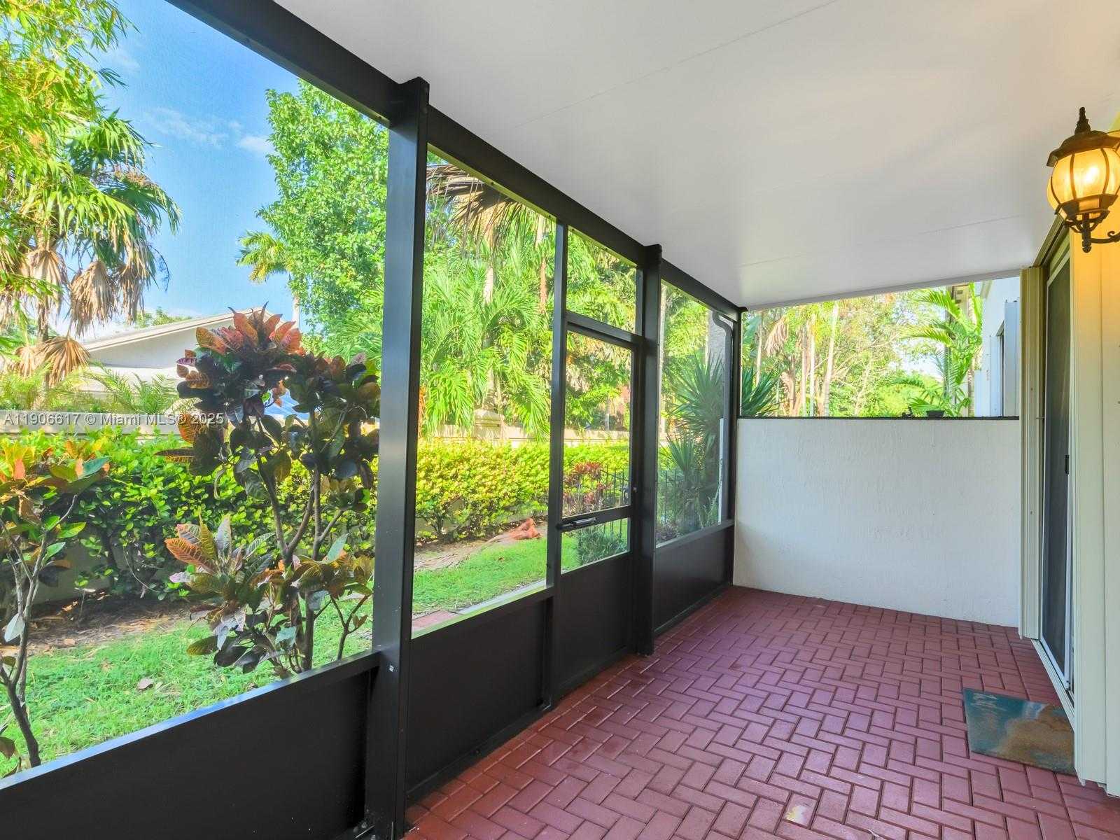 Small Image of 9719 DARLINGTON PL, Cooper City Number 15