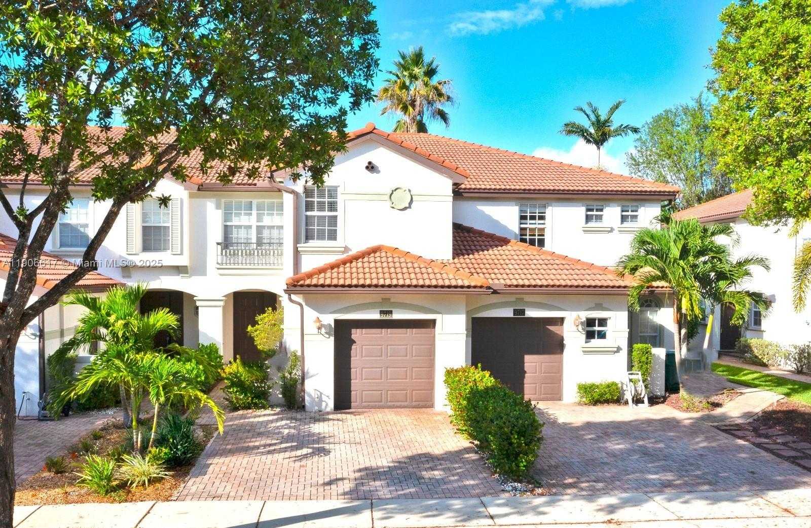 Small Image of 9719 DARLINGTON PL, Cooper City Number 34