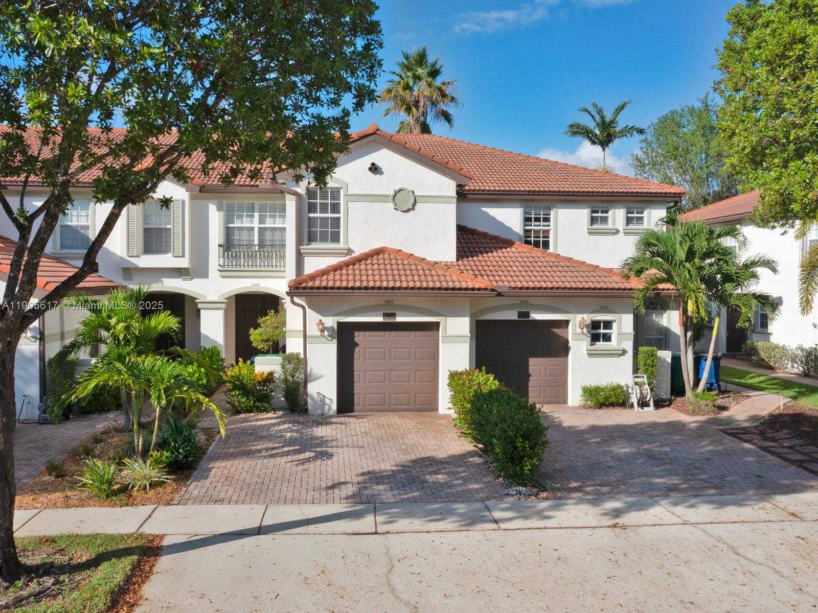 Small Image of 9719 DARLINGTON PL, Cooper City Number 45