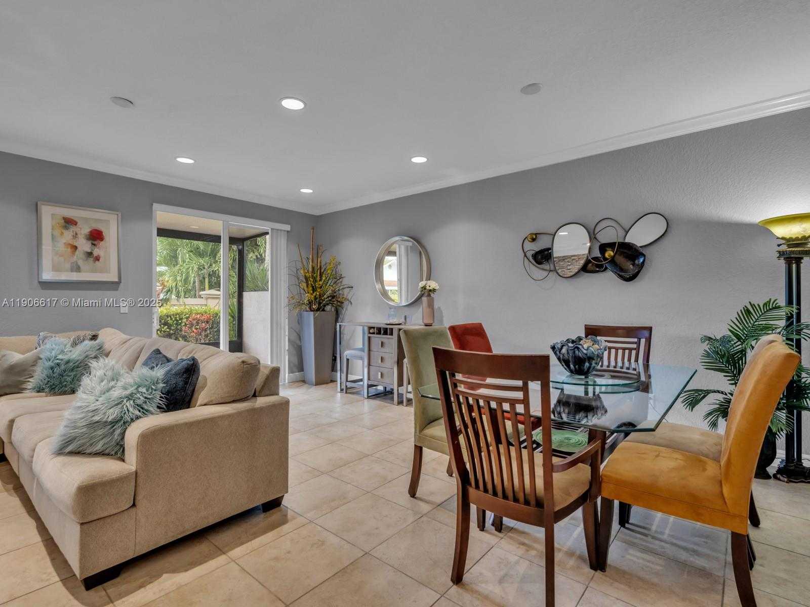 Small Image of 9719 DARLINGTON PL, Cooper City Number 6